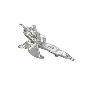The Daylily Flower Brooch